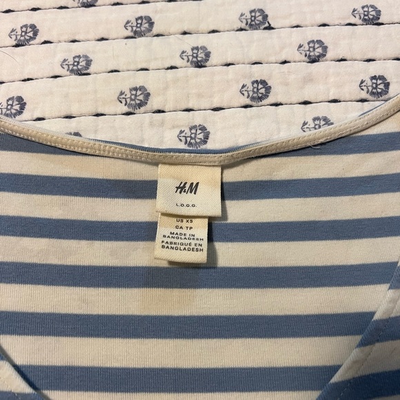 Long sleeve striped ruched shirt. - Picture 4 of 5